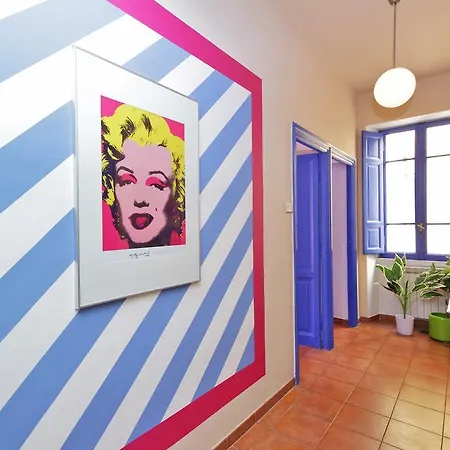 Pop Art Colosseum *